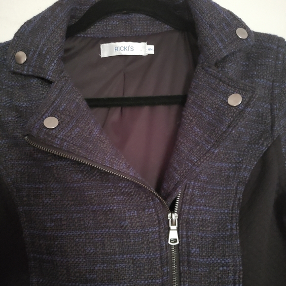 Jacket - Picture 4 of 7